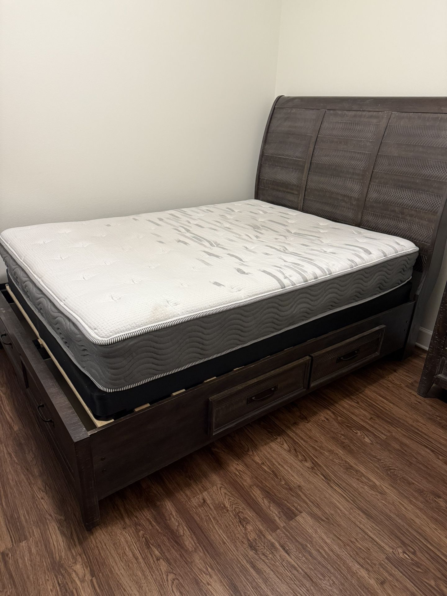 Finlay Espresso Bedroom Set