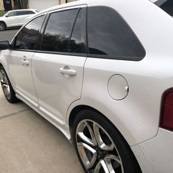 2013 SPORT Ford Edge