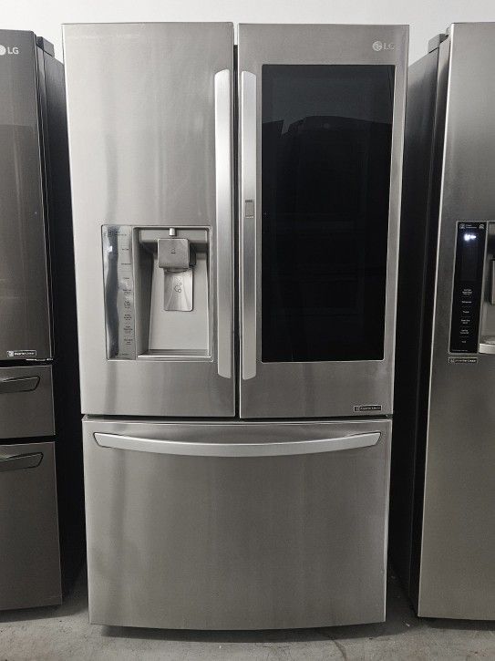 French door LG with insta view door.  Everything works perfectly