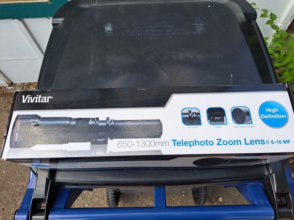 Vivitar Telephoto Zoom Lens