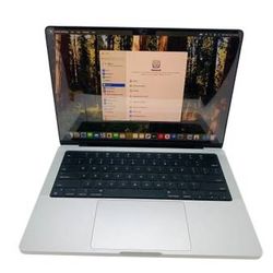 Apple Mac Book Pro A3401 14" M4| 48GB Ram| 2TB HD| Silver| 2024