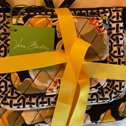 Vera Bradley Trio Dogwood Pattern New!