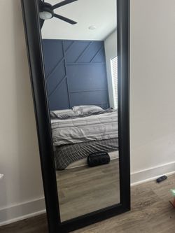 Stand Up Mirror