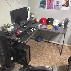 L Shaped Gaming Desk 