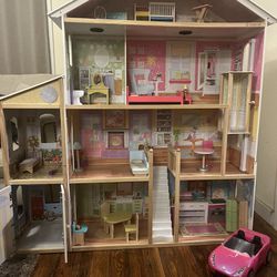 4 Ft Giant 4 Story Doll House With Convertible Car 