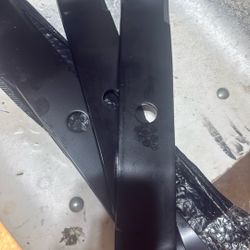 John Deere  Blades ( New)