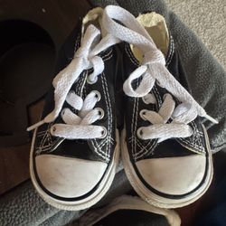 Low Top Converse 