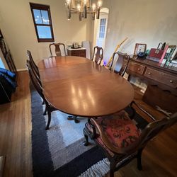 Mahogany Dining Table & Chairs