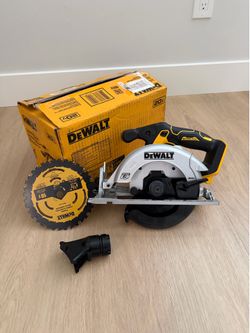 DEWALT 20V MAX Brushless 6-1/2” Circular Saw
