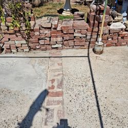 Free Used Brick Mixed 
