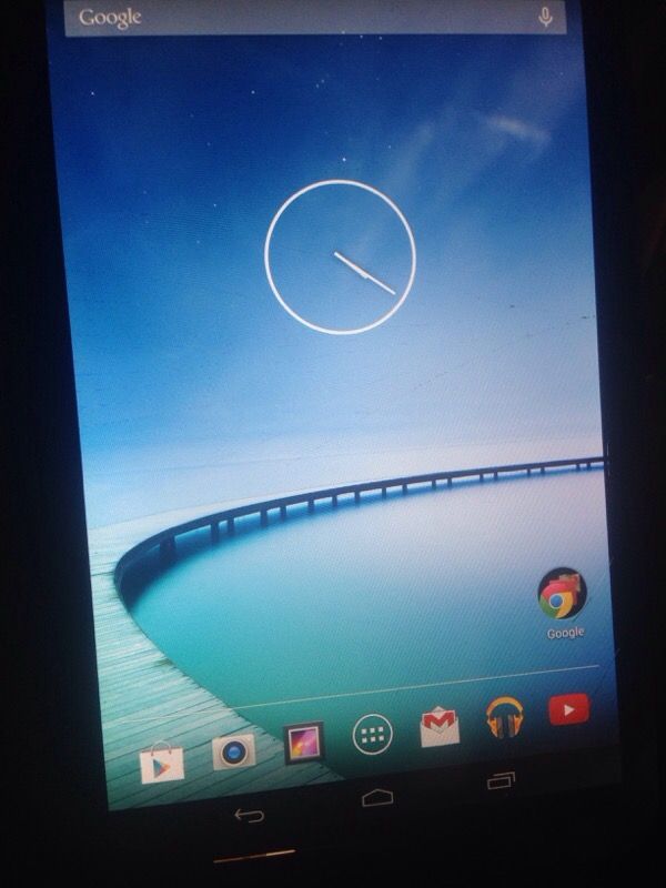 HiSense Android tablet(Cracked)