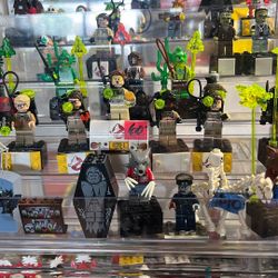 Lego Specialty Minifigures - Sold Individually