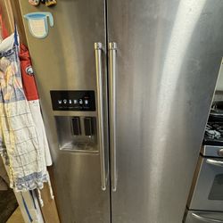 Kitchen aid Refrigerator 