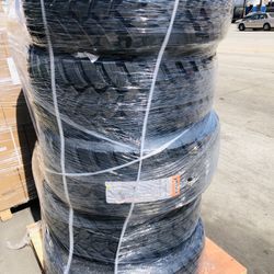 BRAND NEW AMP TIRE 37x13.50 R24