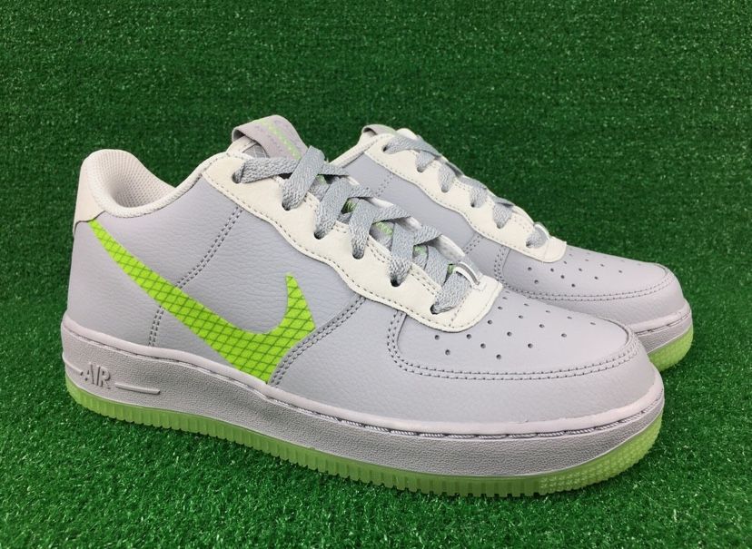 Kids Size 13c- Nike Air Force 1 Low Volt Swoosh 