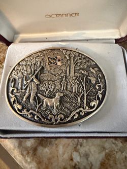 1981 Vintage solid belt buckle
