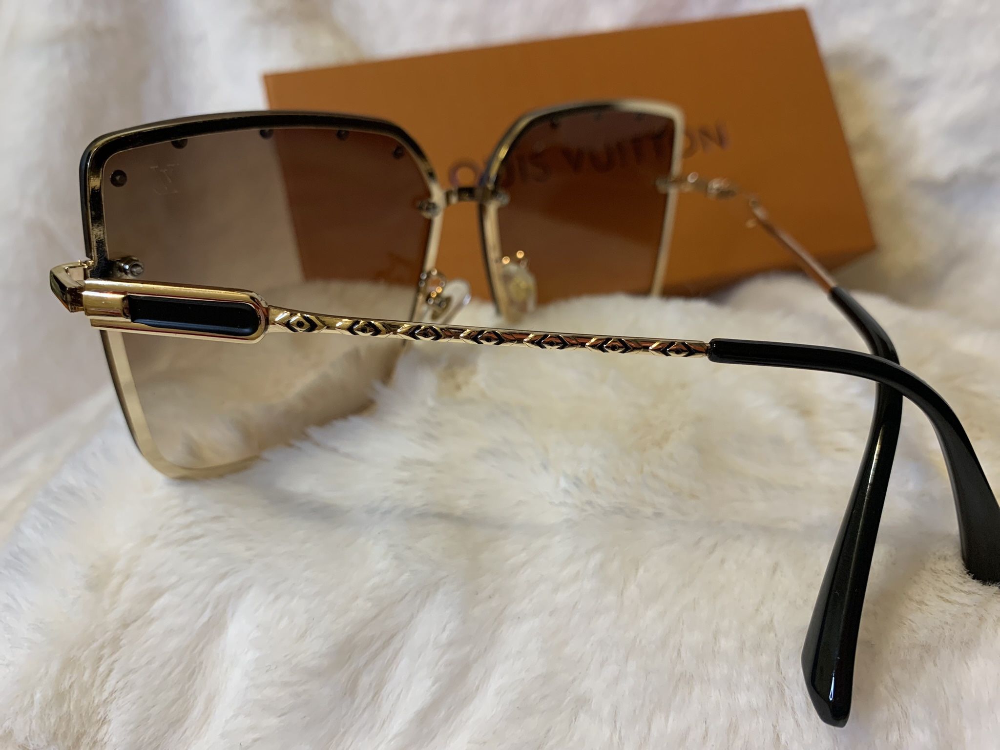 LV Sunnies