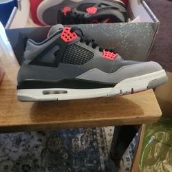 New Jordan Retro 4