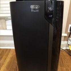 De'Longhi Black Portable Air Cooler with Remote Control and Dehumidifier