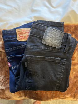 Levi’s 711 Skinny Jeans – Like New Condition (Mid-Rise Stretch)