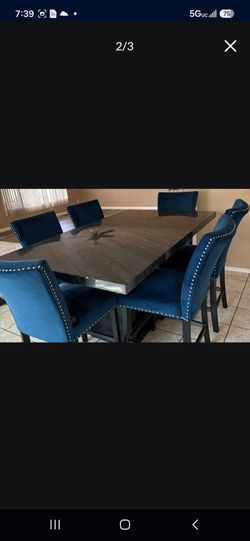 Beautiful Set High marble Table  with 6 bar Stools