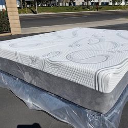 Queen Memory Foam 