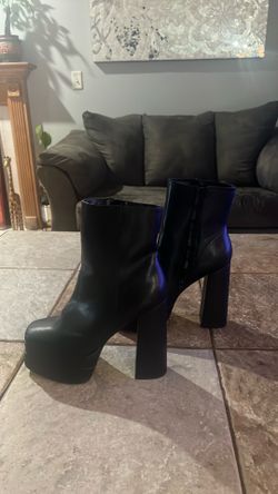 Black platforms