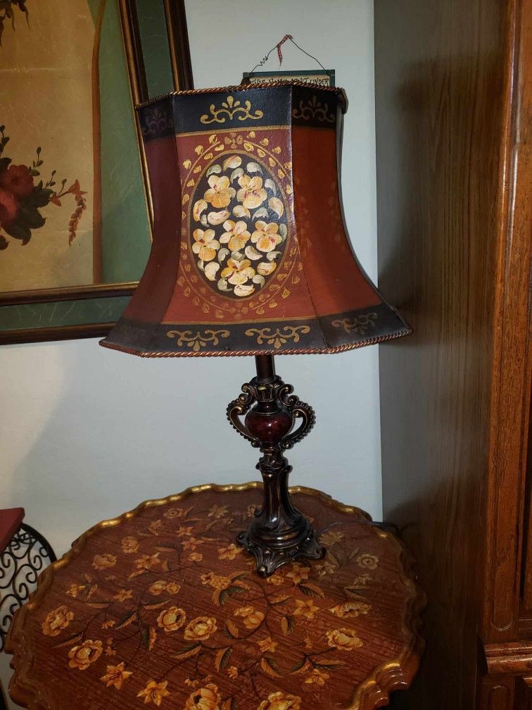 VINTAGE HIGH QUALITY HAND PAINTED FLORAL FLOWER BRASS LAMP SHADE GOLD BURGUNDY TUSCANY LAMP