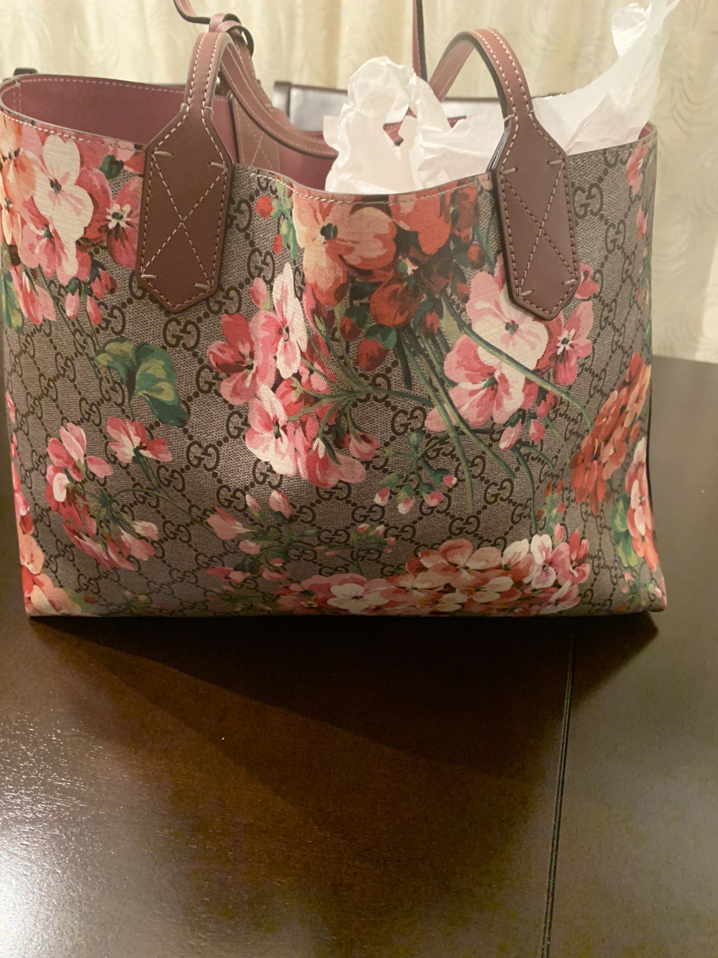 100% Authentic***Brand New *** Gucci Blooms Reversible Bag