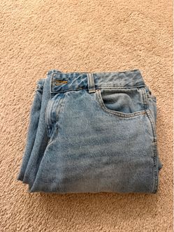 PACSUN Casey Low Rise Light Wash Denim Jeans