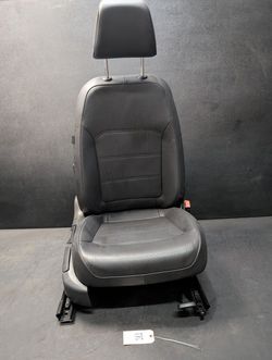 Front Right Seat Assy 2015 Volkswagen Passat 2014 (V2595)