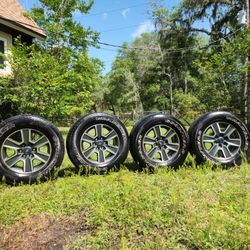 Llantas F250 285/65r18