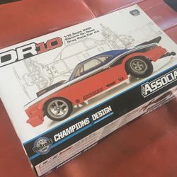 NIB TEAM ASSOCIATED  DR10 DRAG TEAM KIT