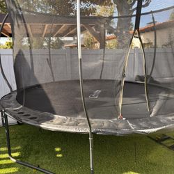 15 Foot Trampoline Works Great