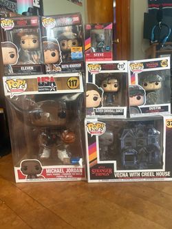 Assorted pop figures