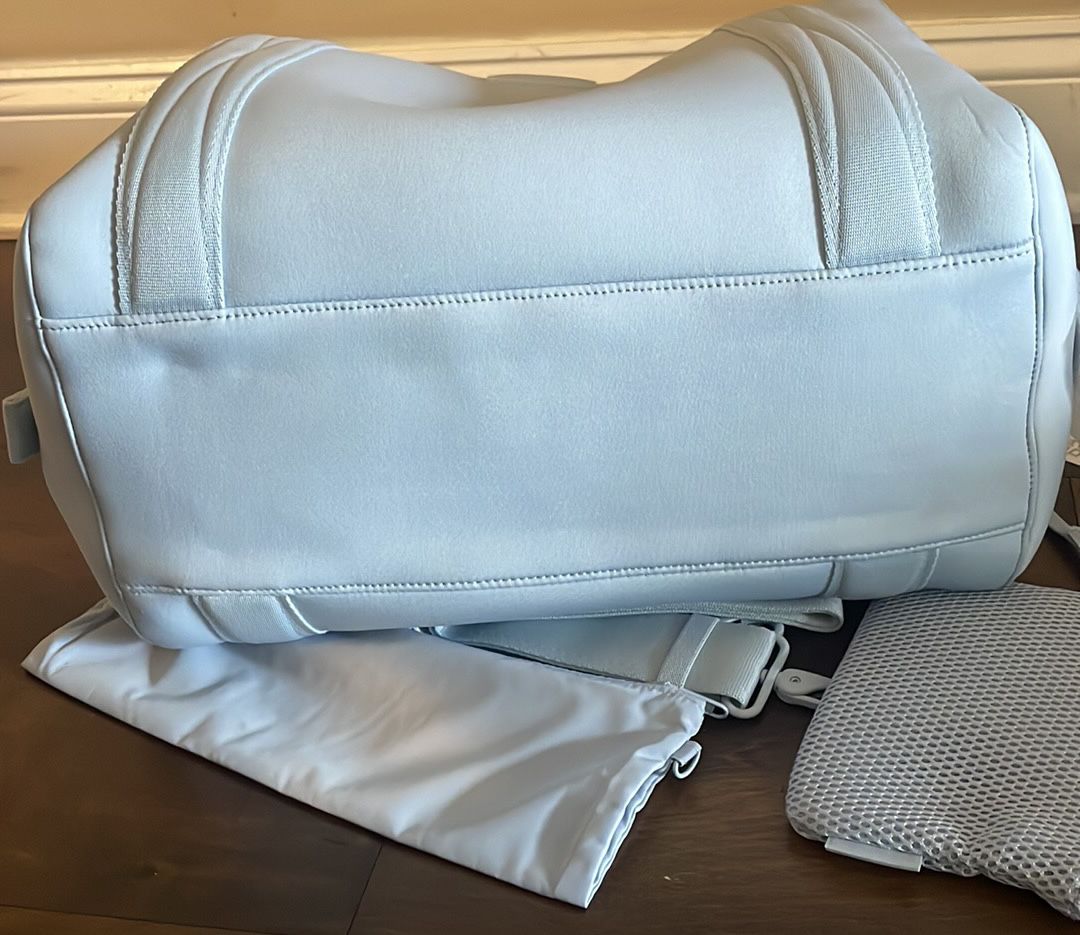 Dagne Dover Landon Carryall Bag XL for Sale in Los Angeles, CA - OfferUp