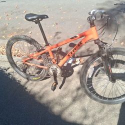 Trek Dlx Stunt Bike And Fixie Bike 