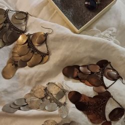 4 Pair Of Unused Vintage Earrings 