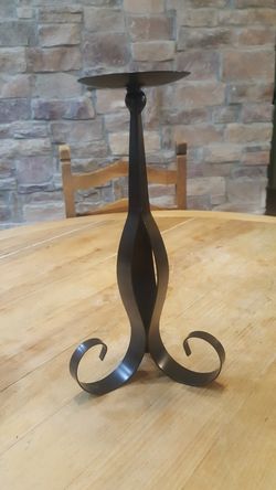 Decorative candle holder