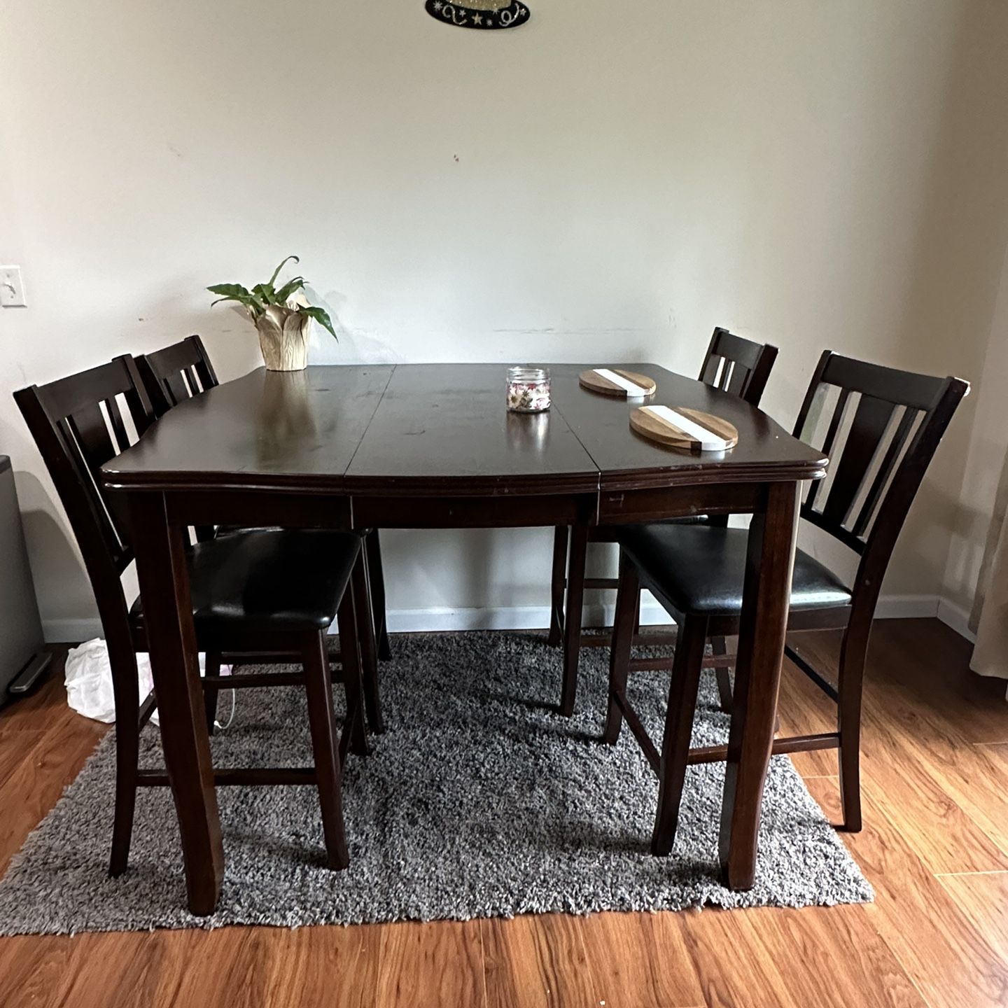 Solid Wood Dining + Free Wooden Crib