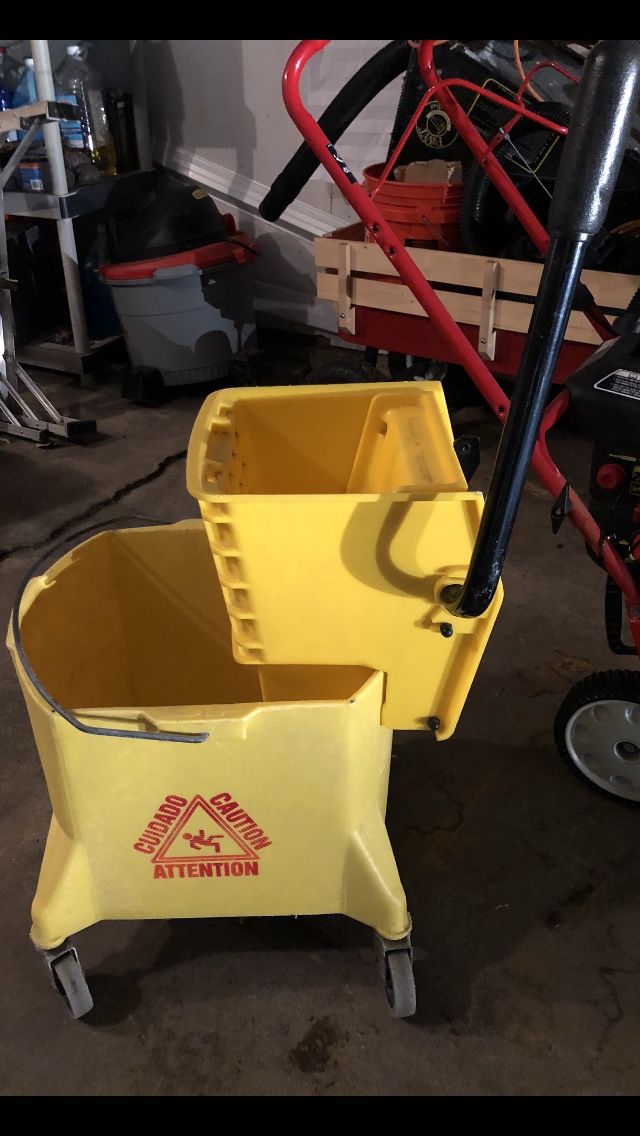 Rubbermaid Mop Bucket With Wringer