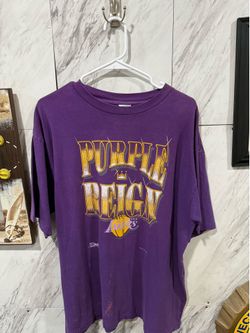 LAKERS ‘91 SALEM PURPLE REIGN T SHIRT