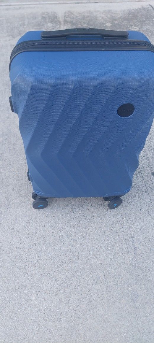 BAGSMART Carry On Luggage