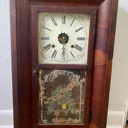 ANTIQUE WATERBURY CLOCK