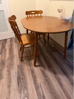 Small dinning table with 3 chairs