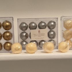 Pottery Barn glitter sphere candles set of 12 in silver and gold