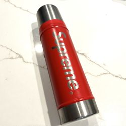 Supreme/Stanley20 oz. Vacuum Insulated Bottle – Used