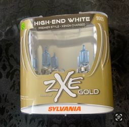Sylvania Silver star ZXE Gold LED Bulb Sets 9005 and H7