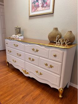 Luxury White & Gold Dresser Cómoda de Lujo Blanca y Dorada