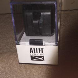 Brand New Bluetooth Speaker For Sale